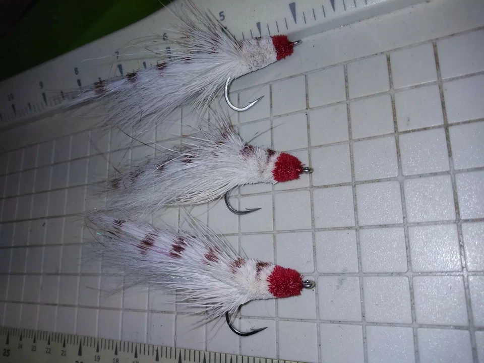 Deslizante 1/0 Tarpon Snook Fly blanco y rojo. 3 cada uno. Atado en gamakatsu SL12S Foto 2 de 2