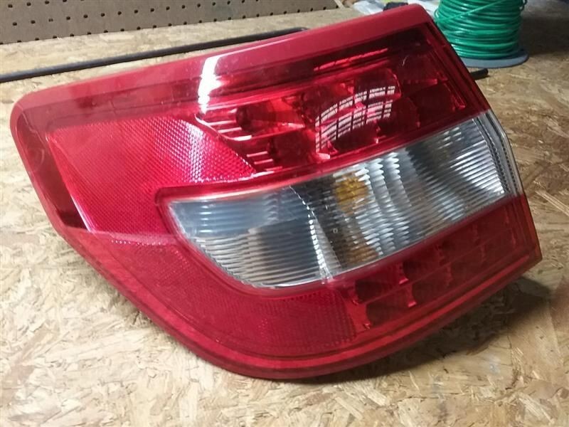 2007-2009 Lincoln MKZ Left Tail Light Driver Quarter Panel