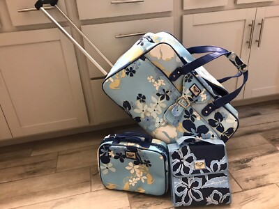 Roxy Vintage Women's Rolling Duffle Bag with jewelry and make-up