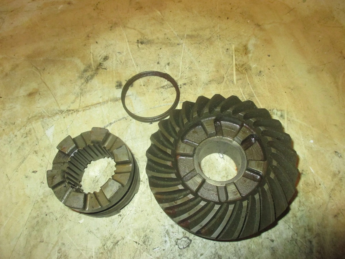 Suzuki DF150-175HP 4 stroke outboard clutch dog and gear (57621