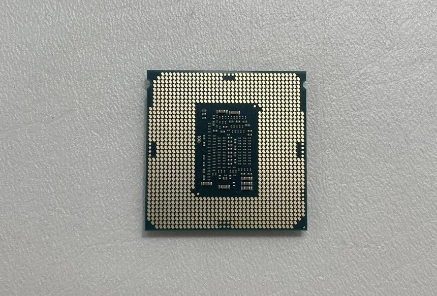 Chip de computadora Intel Core i5-7400 SR32W 3 GHz CPU Foto 2 de 2