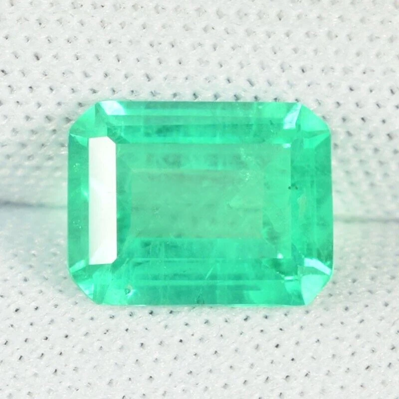 2.13 ct Extremely FINE LAB CREATED BIRON COLOMBIAN EMERALD HUGE Octagon C Vdo - Image 3 of 3