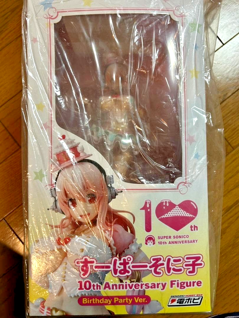Super Sonico 10th Anniversary Figure Birthday Party Ver. 1/7