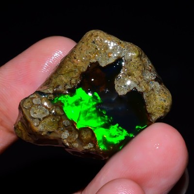 Welo Fire Opal Roh Edelstein Kristall Natur 30x23x13mm 51,5Ct
