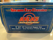 Atlas O-Scale 2-Rail 70-Ton Covered Hopper Car Great Northern #73942 9353-4 1of2