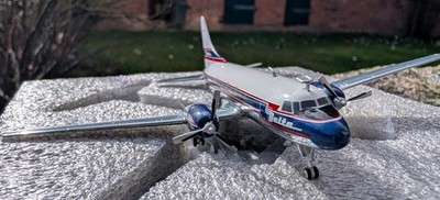 Herpa Wings Delta Air Lines Convair CV-440 1:200 Top Zustand 