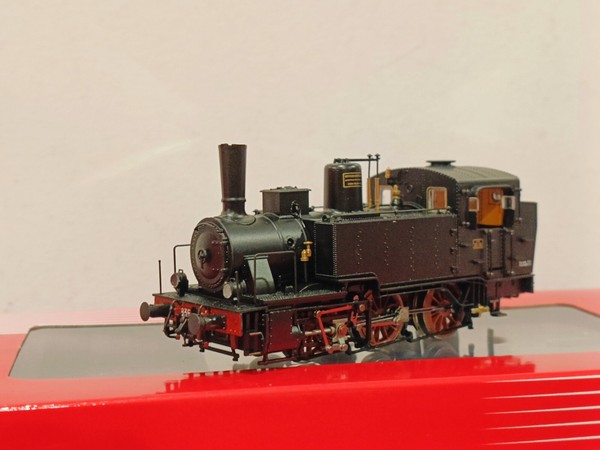 Rivarossi HR2789 Dampflokomotive Locotender Gr 835 160 Ep. IV Schwarz H0-image