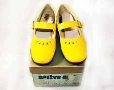Size 1.5 Girl's Mary Jane Yellow Shoes - Mod 1960s Bright Vinyl Toddler NIB NOS