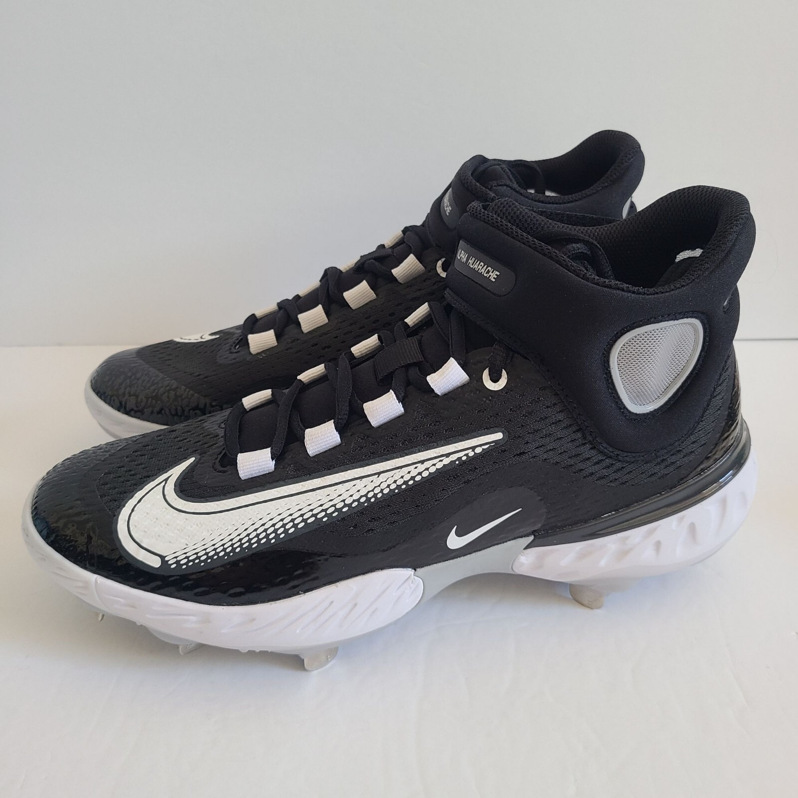 Nike Alpha Huarache Elite 4 Mid Baseball Cleats Men display picture 2