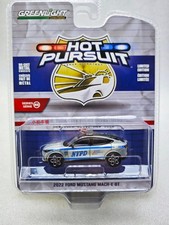 Green Light 1:64 Heat Tracking 45-2022 Ford Mustang Mach-E GT New York Police 