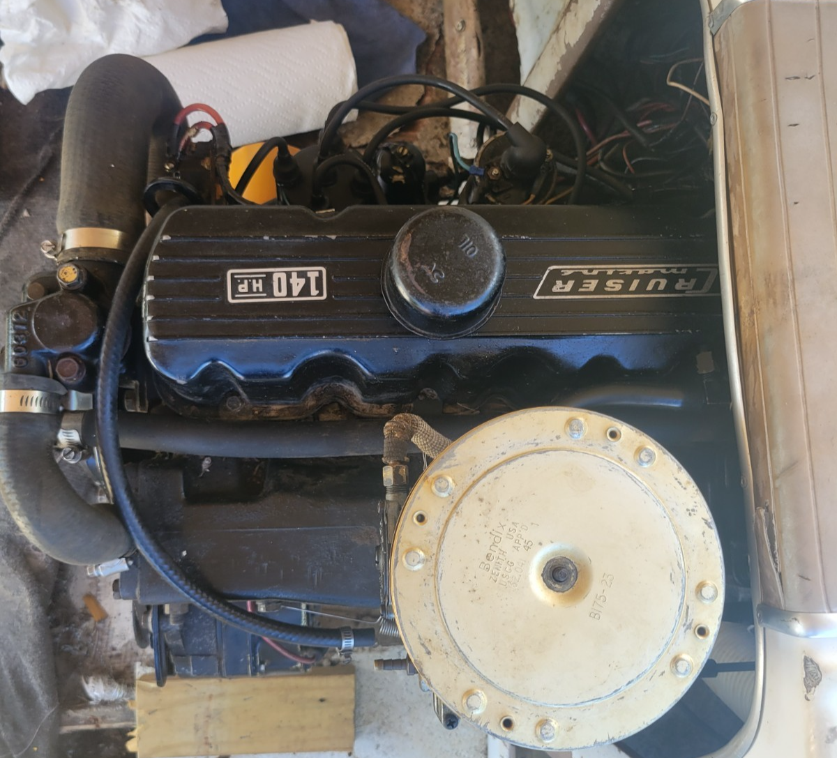 MerCruiser MARINE 3.0 L 140 HP 4 CYLINDER BOAT ENGINE NO SALT, LOW