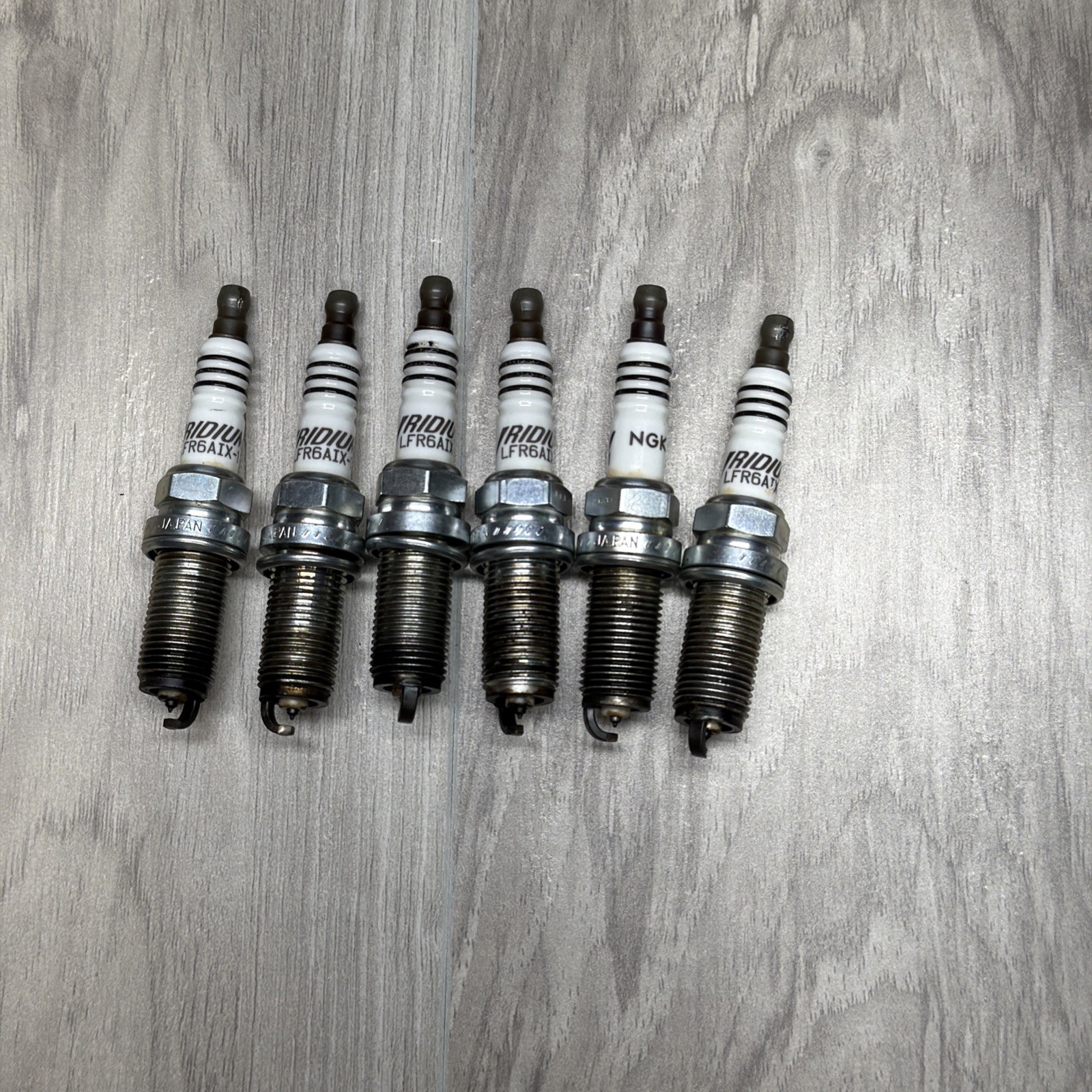 06-11 BMW 335XI E90 OEM NGK IRIDIUM LFR6AIX SPARK PLUG SET OF 6