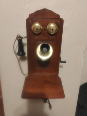 Antique The Country Belle Superheterodyne Radio Reciever Model 556