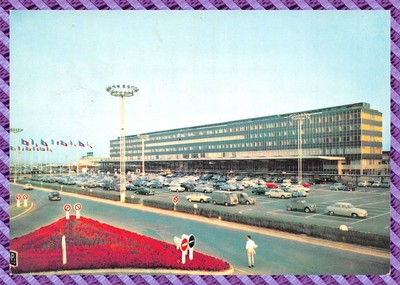 Orly - L'Aero-Bahnhof und Die Parking
