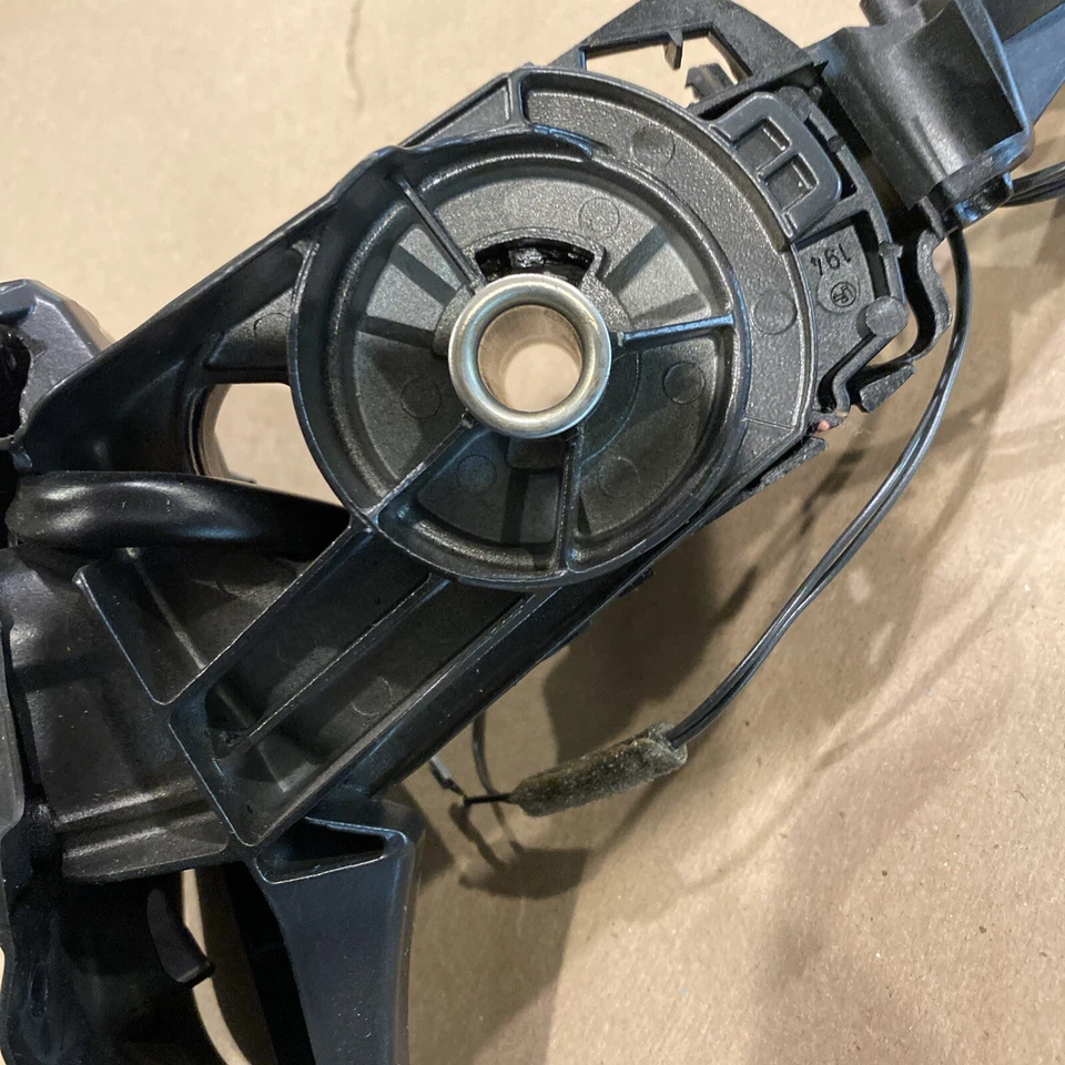 Genuine Mercedes RH Door Mirror Base 208-810-20-76  -Fits Mercedes CLK320 & More - Image 4 of 4