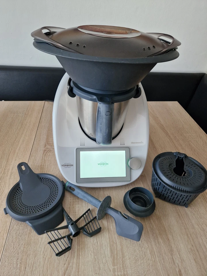 Thermomix TM6 Weiß, Inkl. Zubehör, Rezeptbücher