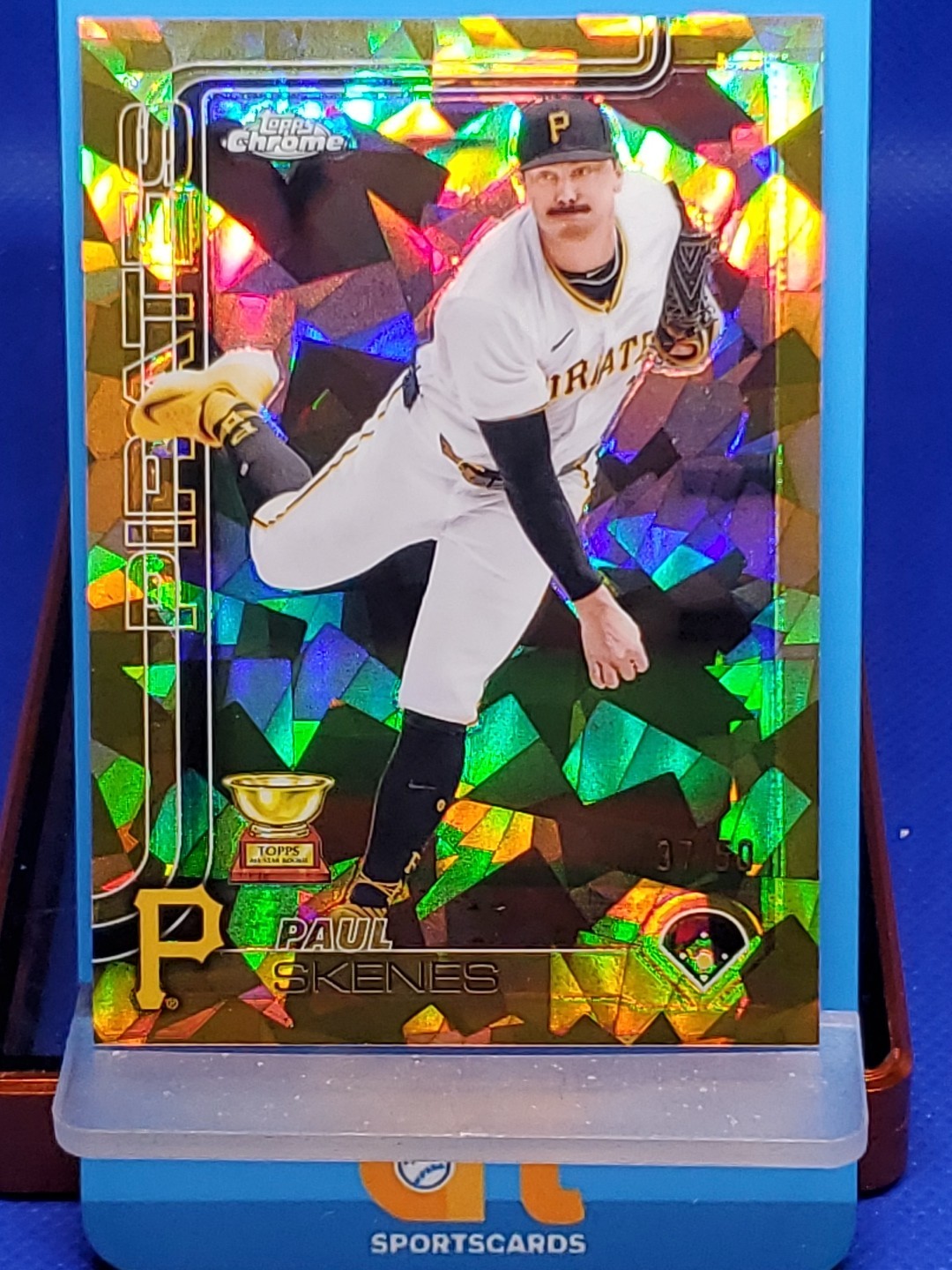 PAUL SKENES-2025 TOPPS CHROME-GOLD CUP-GOLD GEOMETRIC #300 -/50