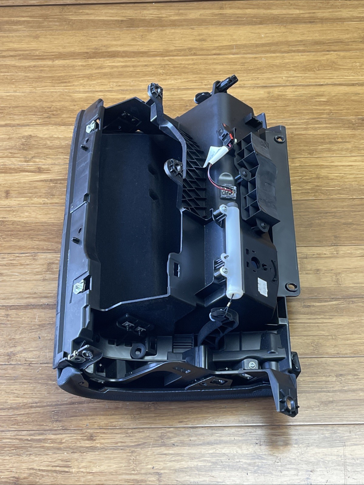 2014-2016 Maserati Ghibli M157 Dash Glove Box Storage Compartment Black OEM