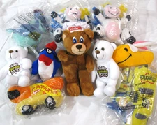 Lot of 11 Advertising Plushies Starkist Kraft Cheese Oscar Mayer Cheerios & More
