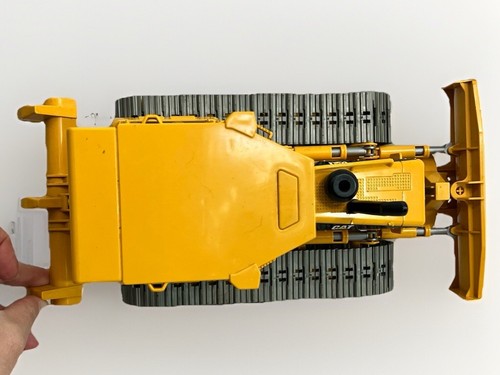 Bruder CATERPILLAR Track-Type Tractor 02444 Bulldozer Construction Vehicle - Picture 5 of 9