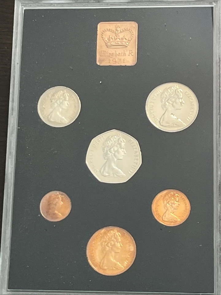 The Decimal Coinage of Great Britain And Northern Ireland 1971 Proof Set - Image 4 of 4