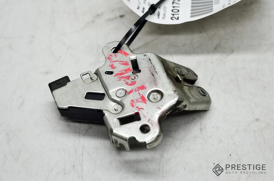 Actuador de bloqueo de liberación de pestillo de maletero Toyota Avalon 2005-2012 OEM Foto 2 de 4