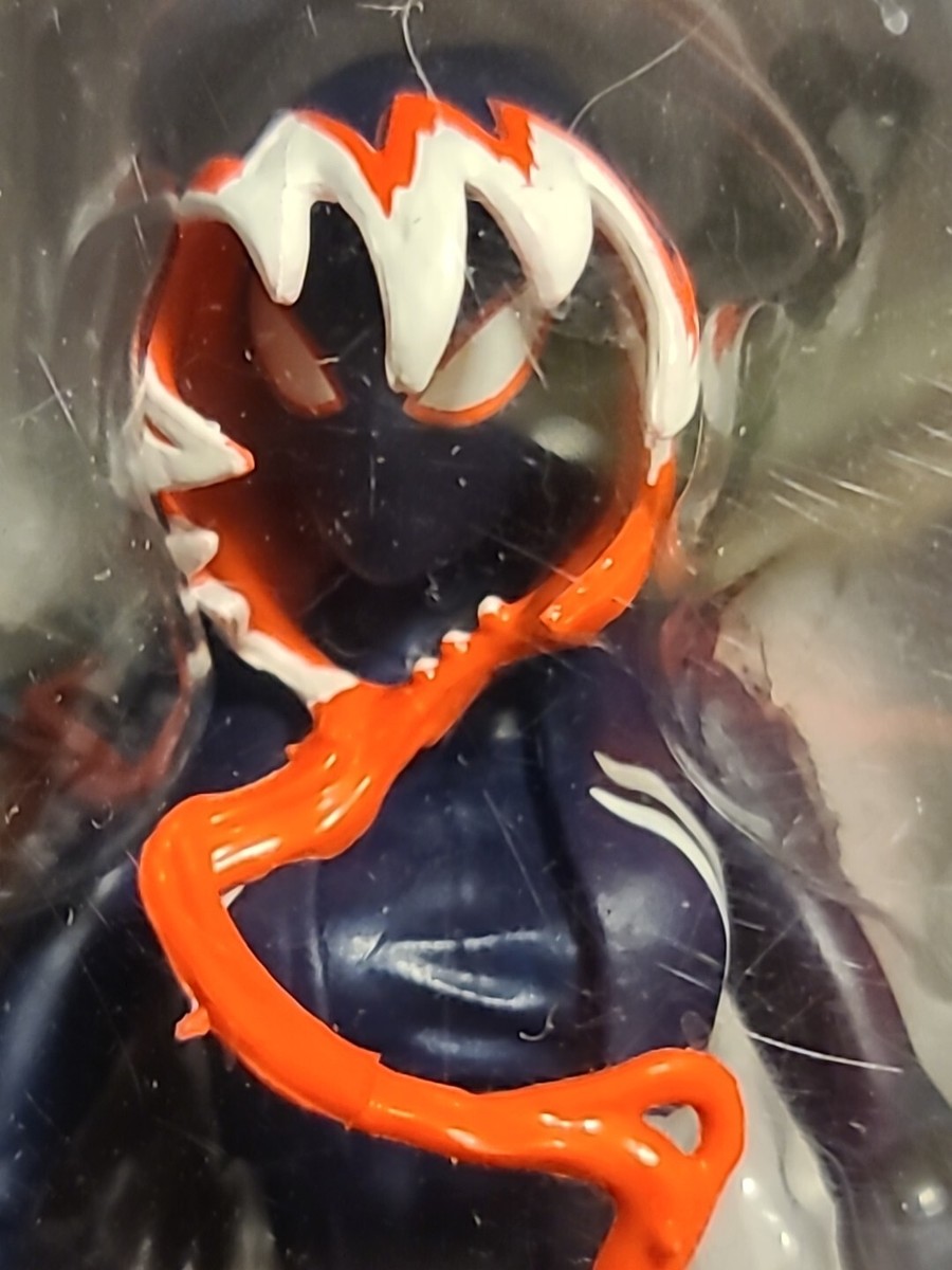 MARVEL LEGENDS GWENOM GHOST SPIDER w/ VENOMPOOL TORSO - MIP miles