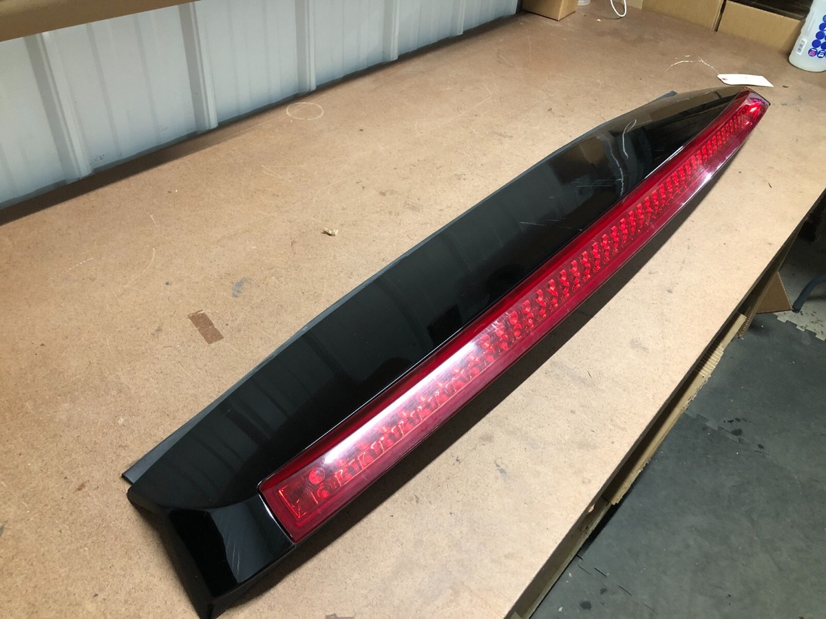 Cadillac ESCLADE 2005式 純正テール 2007-2014 Cadillac Escalade ESV Chrome All Clear LED Brake