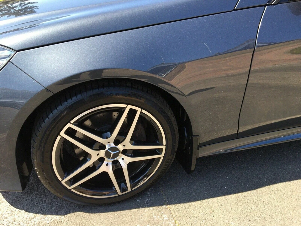 Protectores contra salpicaduras originales guardabarros para Mercedes Benz Clase E 2017-2023 AMG Estate Foto 2 de 4