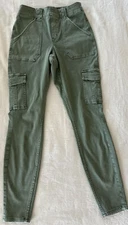 EUC SPANX Stretch Twill Ankle Cargo Pants MEDIUM Green High Rise Pull On 20311R