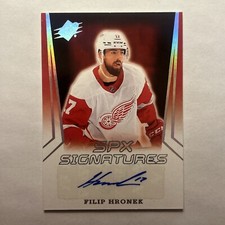 2021-22 SPx Filip Hronek SPx Sognatures #SPXFH Red Wings