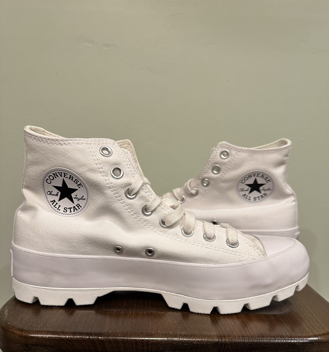 CONVERSE Chuck Taylor All Star Hi Lugged High Top Shoes White