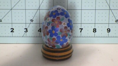 vintage real painted duck egg art artist signed Luci H bouquet of flowers