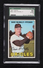 1967 Topps Dave McNally #382 SGC 80 n8a