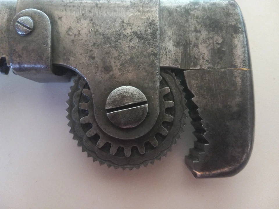 1907 Antique Craft 12 inch Roller Wrench by Craftsman Tool Co - Image 2 of 4