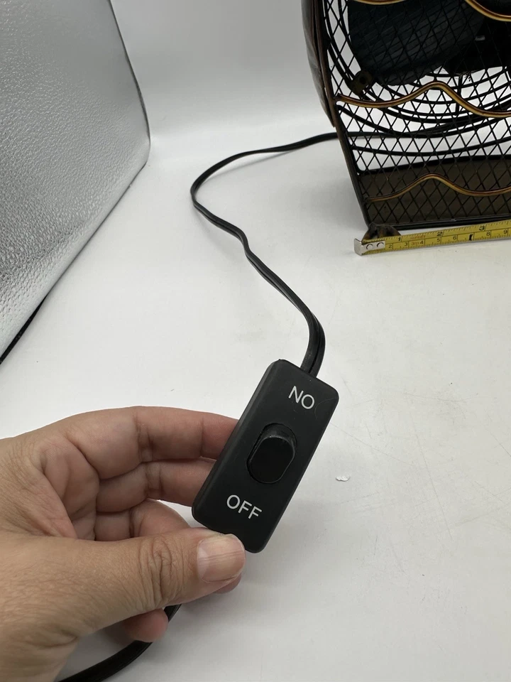 Ventilador Eléctrico Deco Breeze Bronce Metal Negro 12" Búho Dos Velocidades Foto 4 de 4