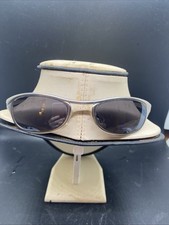Vintage Silver tone Framed Oval Shaped Sunglasses 9 
