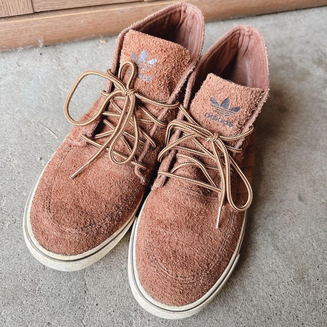 Adidas Men Court Deck Mid Sneakers 8.5 US Suede Used, Discontinued Adidas Men Court Deck Mid Sneakers 8.5 US Suede Used, Discontinued