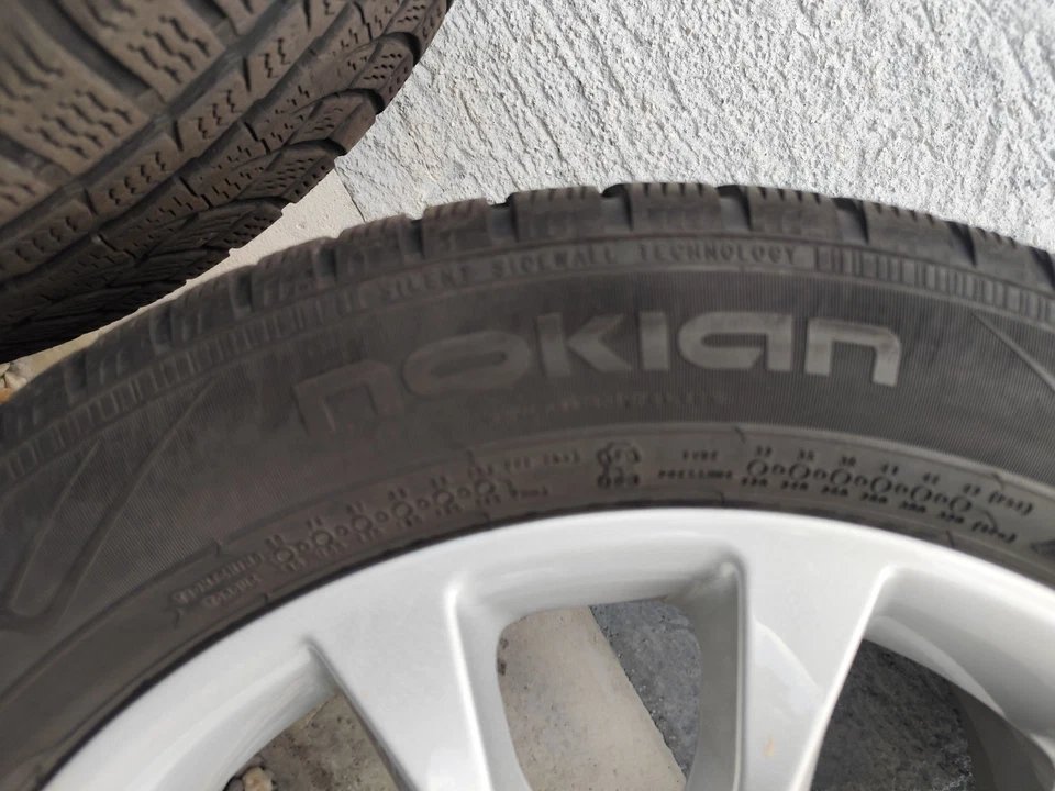 Winterreifen original Ford Alufelgen mit Nokian Reifen - Bild 2 von 4
