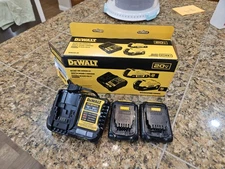 2 Dewalt DCB201 20V Max Batteries 1.5Ah Lithium Ion Li-Ion Genuine And DCB1104