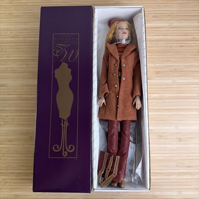 Tonner Tyler Wentworth High Style Magazine Excl TW9419 Redhead LE 750 16''