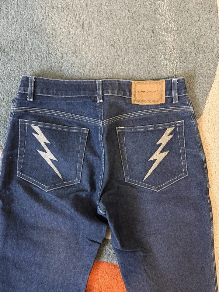 Темные вареные джинсы Betsey Johnson со средней посадкой размер P - Изображение 3 из 4