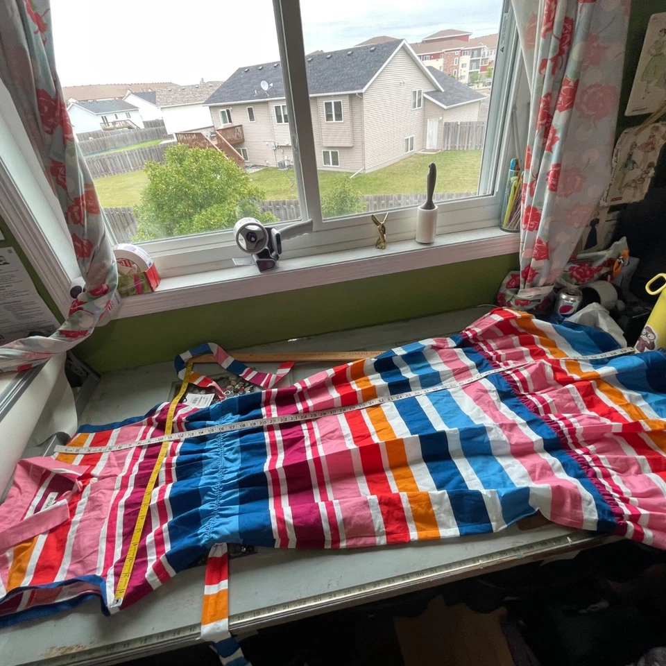 Maxi Vestido Kensie Rayas Sin Mangas Volantes Dobladillo Colorido Cuello Para Mujer 12 Nuevo Con Etiquetas Foto 4 de 4