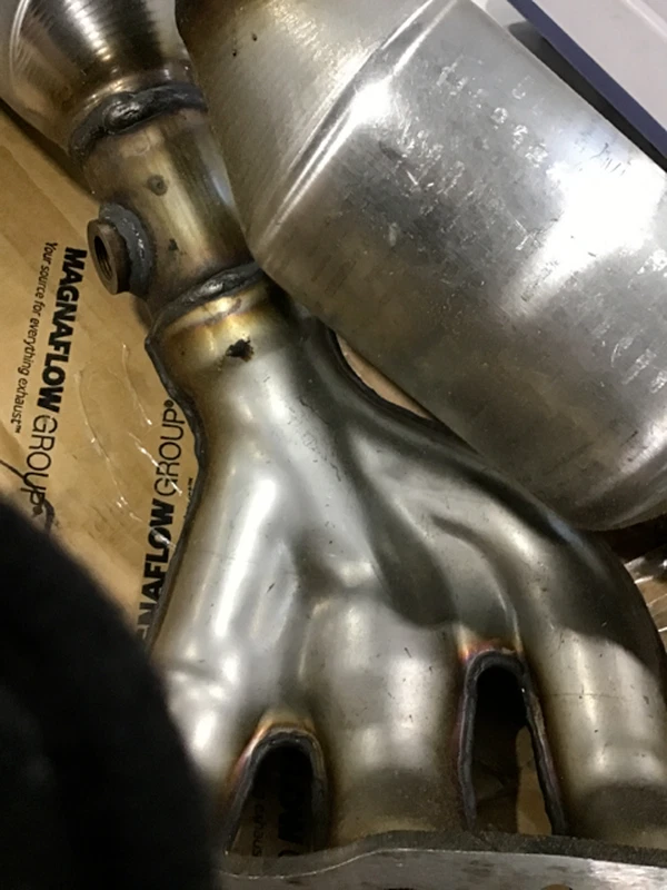 MagnaFlow EPA Compliant Manifold Catalytic Converter 50603 For 98-05 Lexus GS300 - Image 3 of 4