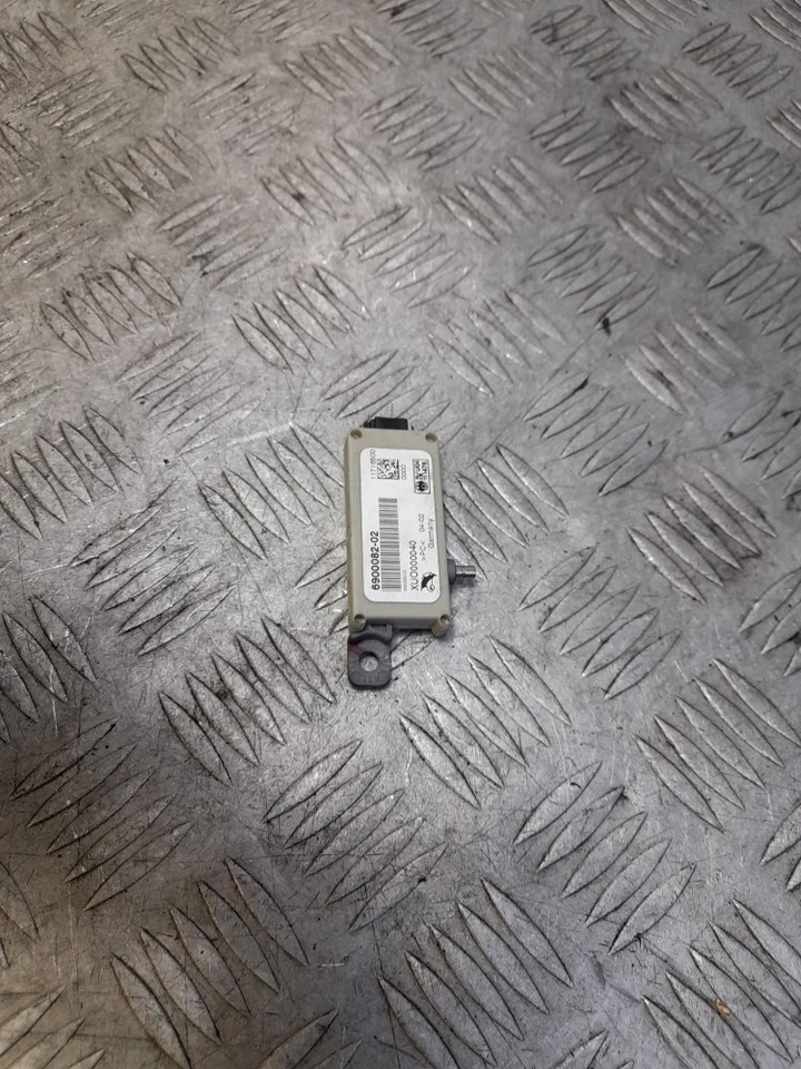 MODULO AMPLIFICATORE ANTENNA LAND ROVER RANGE ROVER 2002-2012 6900082-02 - Immagine 2 di 4