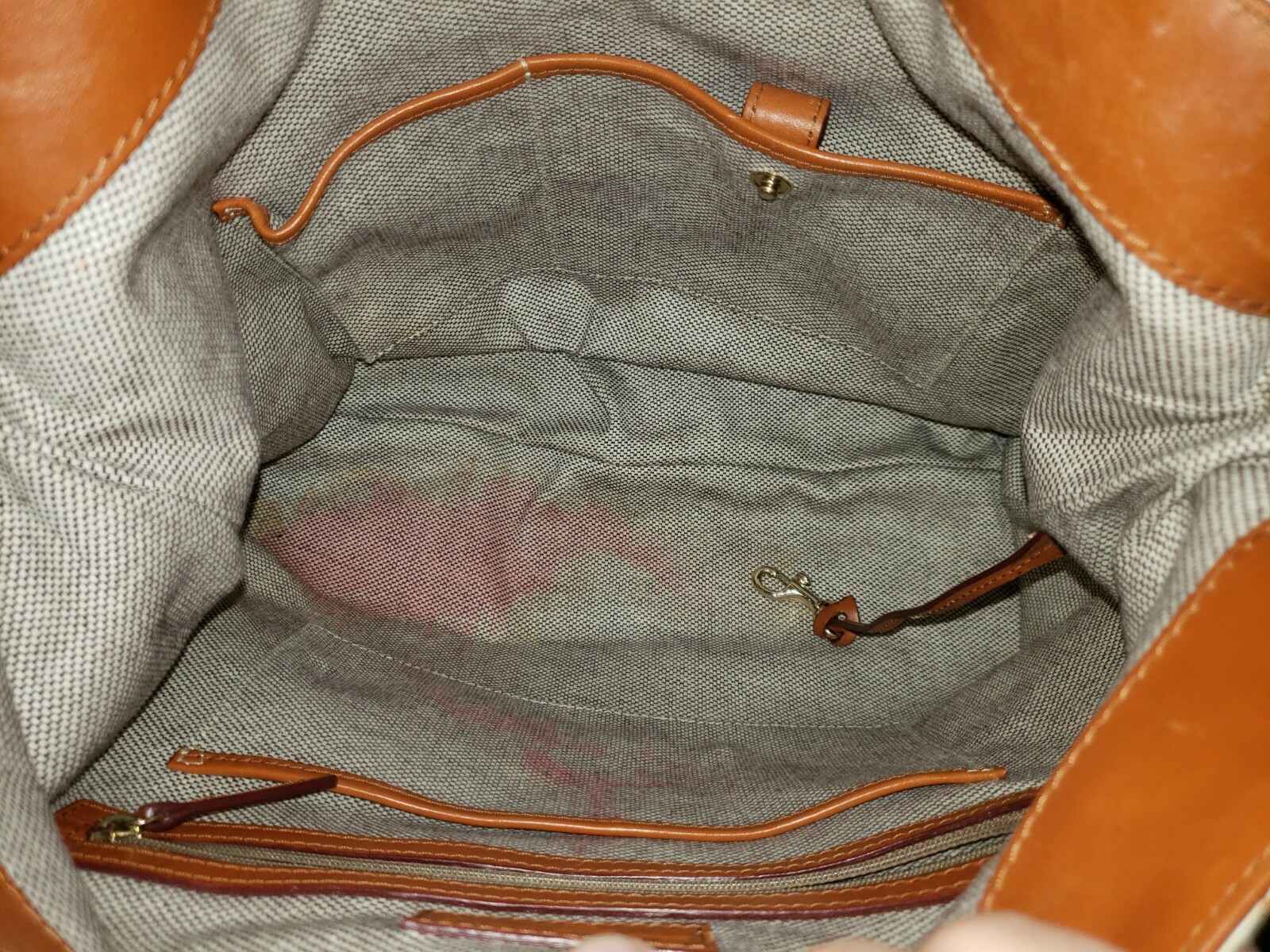 Dooney And Bourke Bag (B4) — image 6