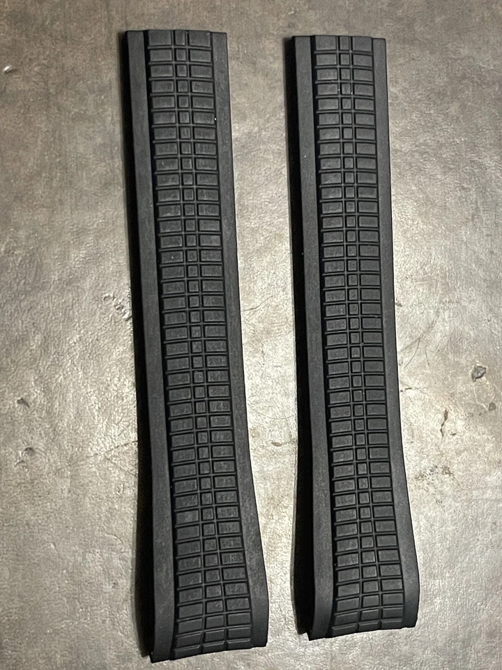 Correa de goma negra sin cortar Patek Phillipe 21x18 mm: 5167a, 5167r, 5164a, 5164r Foto 4 de 4