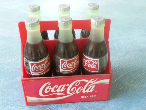 Coca Cola Vintage Desk 6 Pak Coke Bottles Highlighter Paper Clips 1995