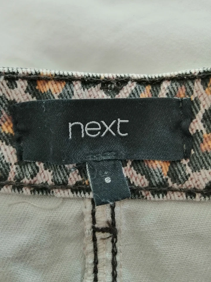 NEXT Size UK 6 Animal Print Denim Skirt with Pockets VGC - Image 4 of 4