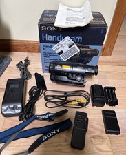 Sony Handy Cam Video 8 26x Digital Zoom. CCD   TR66 BUNDLE W/ Charger  More 